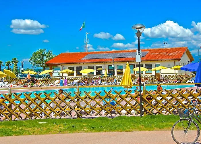 Del Garda Kompleks wypoczynkowy 4*
