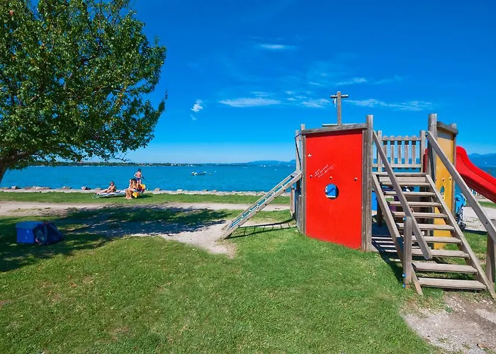 Del Garda Kompleks wypoczynkowy 4*