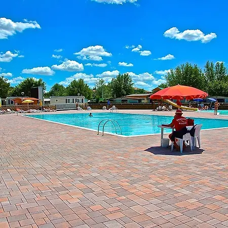 Parque de vacaciones Del Garda 4*