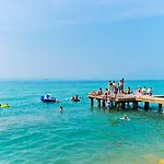 كومبيجيو ديل غاردا منتزه العطل