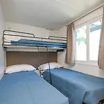 كومبيجيو ديل غاردا منتزه العطل بسكييرا ديل غاردا