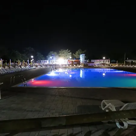 كومبيجيو ديل غاردا منتزه العطل