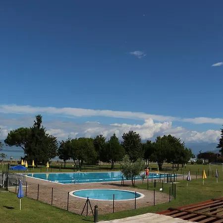 كومبيجيو ديل غاردا